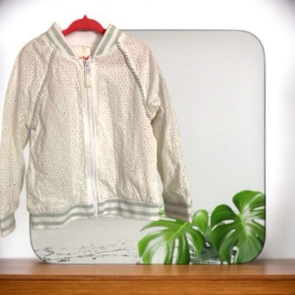 Cute Cat and Jack girls eyelet JACKET White and silver trim Size:XL (14-16) NWOT